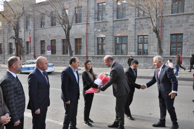 ak-parti-genel-baskan-yardimcisi-ileri-“muhalefet-nefret-siyaseti-guduyor”-(2).jpg