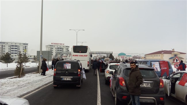 chp,-kars’ta-aday-tanitim-toplantisinda-bir-araya-geldi-(9).jpg