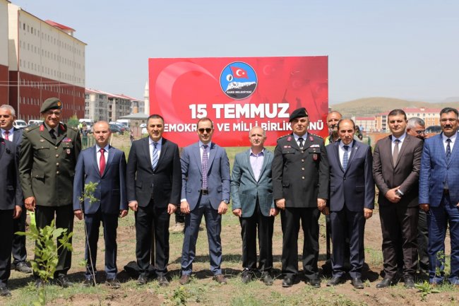 kars’ta-15-temmuz-hain-darbe-girisimi-unutulmadi-(4).jpeg