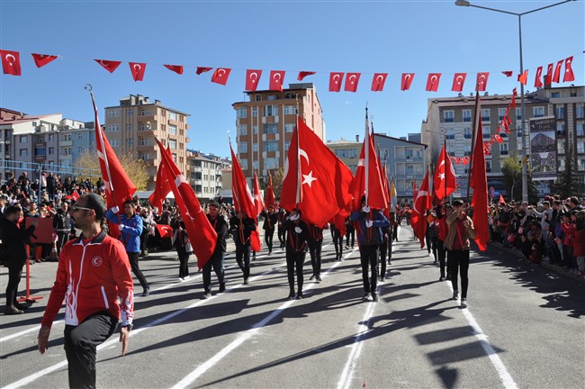 kars’ta-99-yillik-cumhuriyet-coskusu-(29).jpg