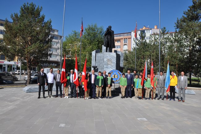 kars’ta-ilkogretim-haftasi-kutlamalari-basladi-(4).jpg