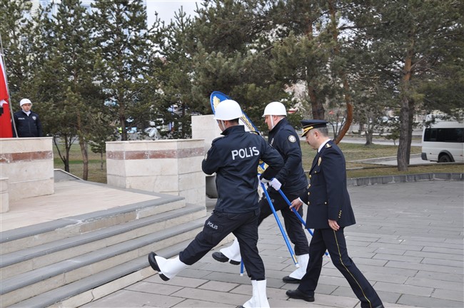 kars’ta-polis-haftasi-kutlandi!-umit-bitirik-“turk-devleti-buyuk-ve-gucludur”-(1).jpg