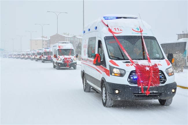 kars’ta-tam-donanimli-11-ambulans-hizmete-girdi--(11).jpg