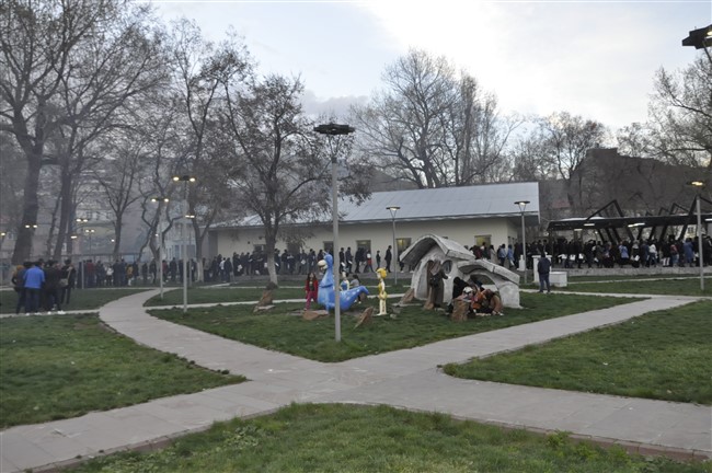 kars-belediyesi-iftar-cadiri-vatandasin-yuzunu-gulduruyor-(2).jpg