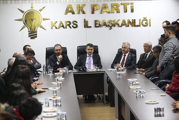 ak-genclik-kars’ta,-bakanlarla-bulustu-(5).jpg