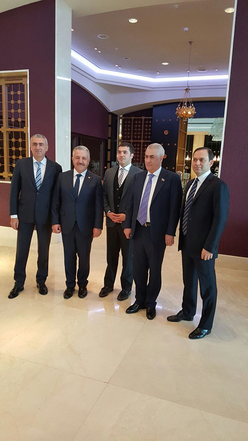 bakan-yildirim-baku-kars-tiflis-demiryolu-projesi-2016’da-tamamlanacak-(1)-001.jpg