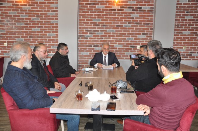 chp’nin-adayi-dasdemir-gazetecilerle-bir-araya-geldi-(3).jpg