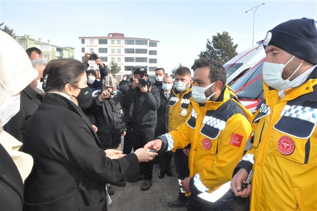 kars’in-ambulans-filosu-gucleniyor-(15).jpg