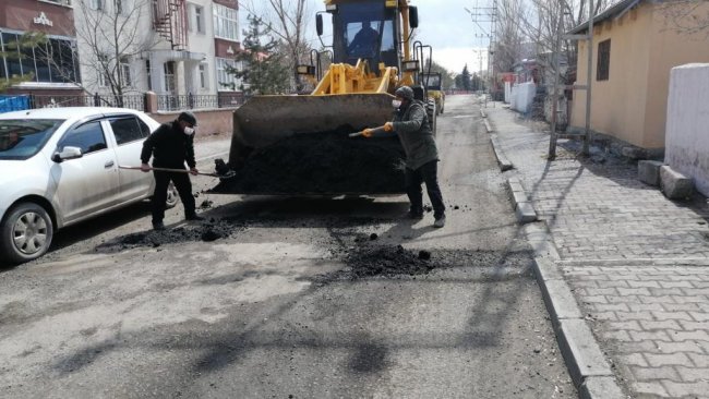 kars’ta-‘bozuk-yollar’-vali-oksuz’un-talimatiyla-yapiliyor-(2).jpg