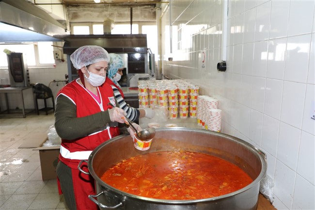 kars’ta-“iftar-yemegi”-gelenegi-suruyor!-(5).jpg