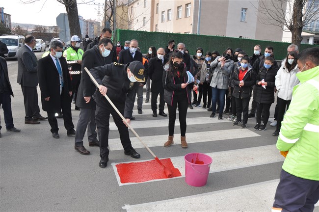 kars’ta-kirmizi-cizgi-cekildi-(9).jpg