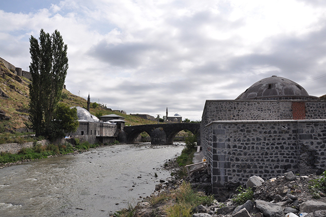 kars’ta-osmanlidan-kalma-iki-hamamin-restorasyonu-suruyor--(4).jpg