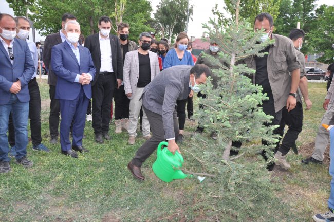 kars’ta-protokol,-cocuklarla-bulustu!-(9).jpg