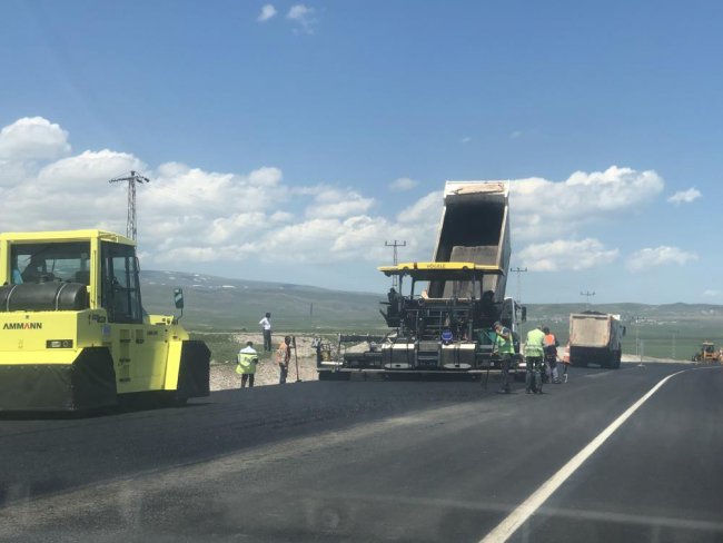 kars-ve-cildir,-gurcistan’a-sicak-asfalt-yollarla-baglaniyor-(2).jpg