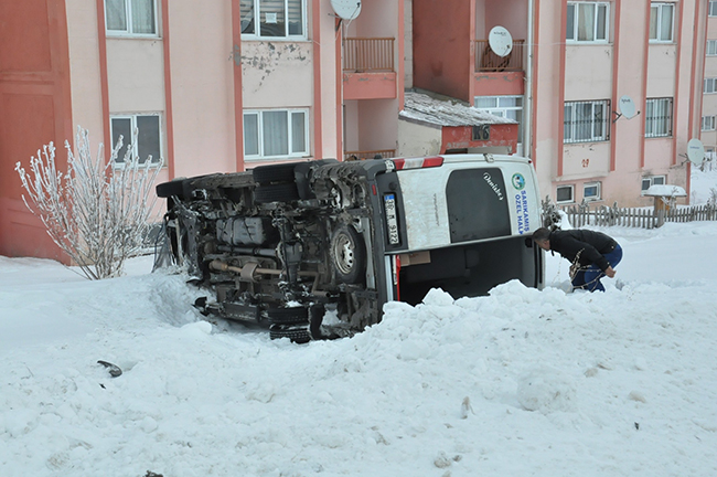 sarikamis’ta-trafik-kazasi-(1).jpg