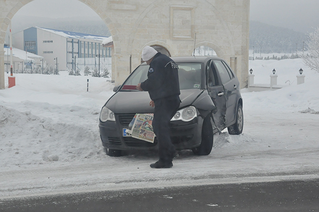 sarikamis’ta-trafik-kazasi-(4).jpg