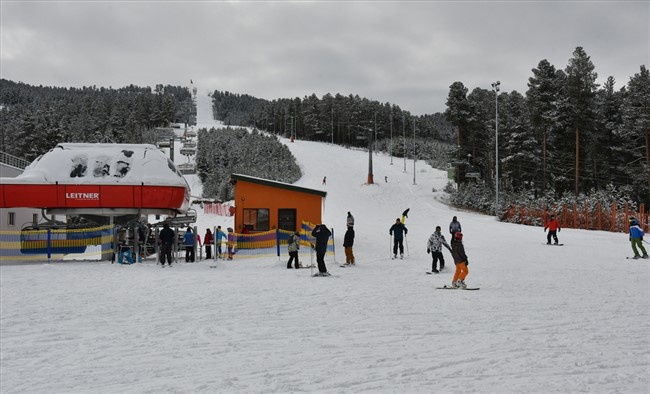 sezonu-acan-cibiltepedeki-turizmcileri-yilbasi-heyecani-sardi-(4).jpg